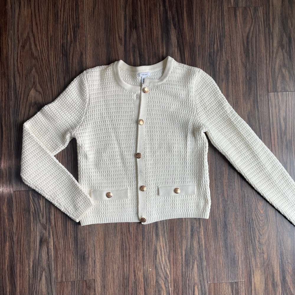 Nine West Women cream textured Initial cropped cardigan gold buttons M